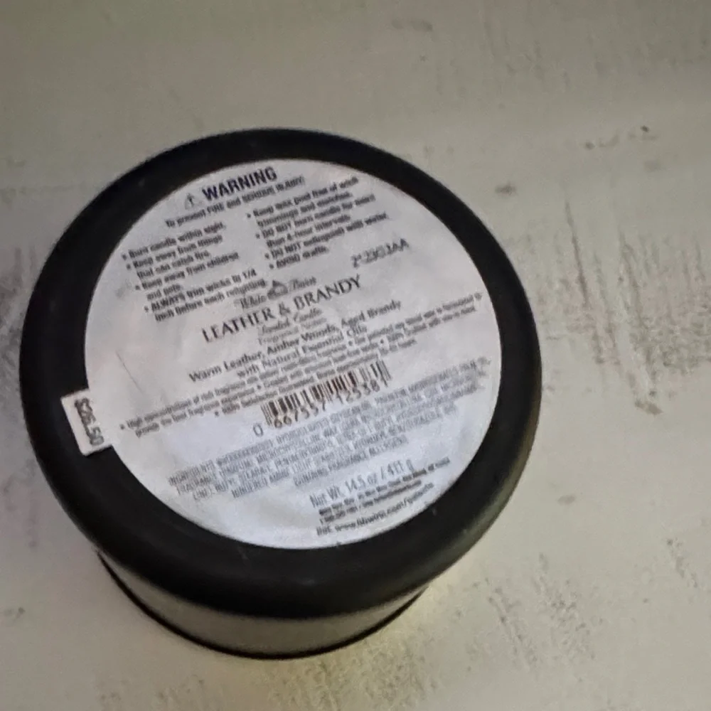 Scented Candle - Black - Picture 3 of 3